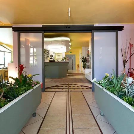 Milano Hotel 3*